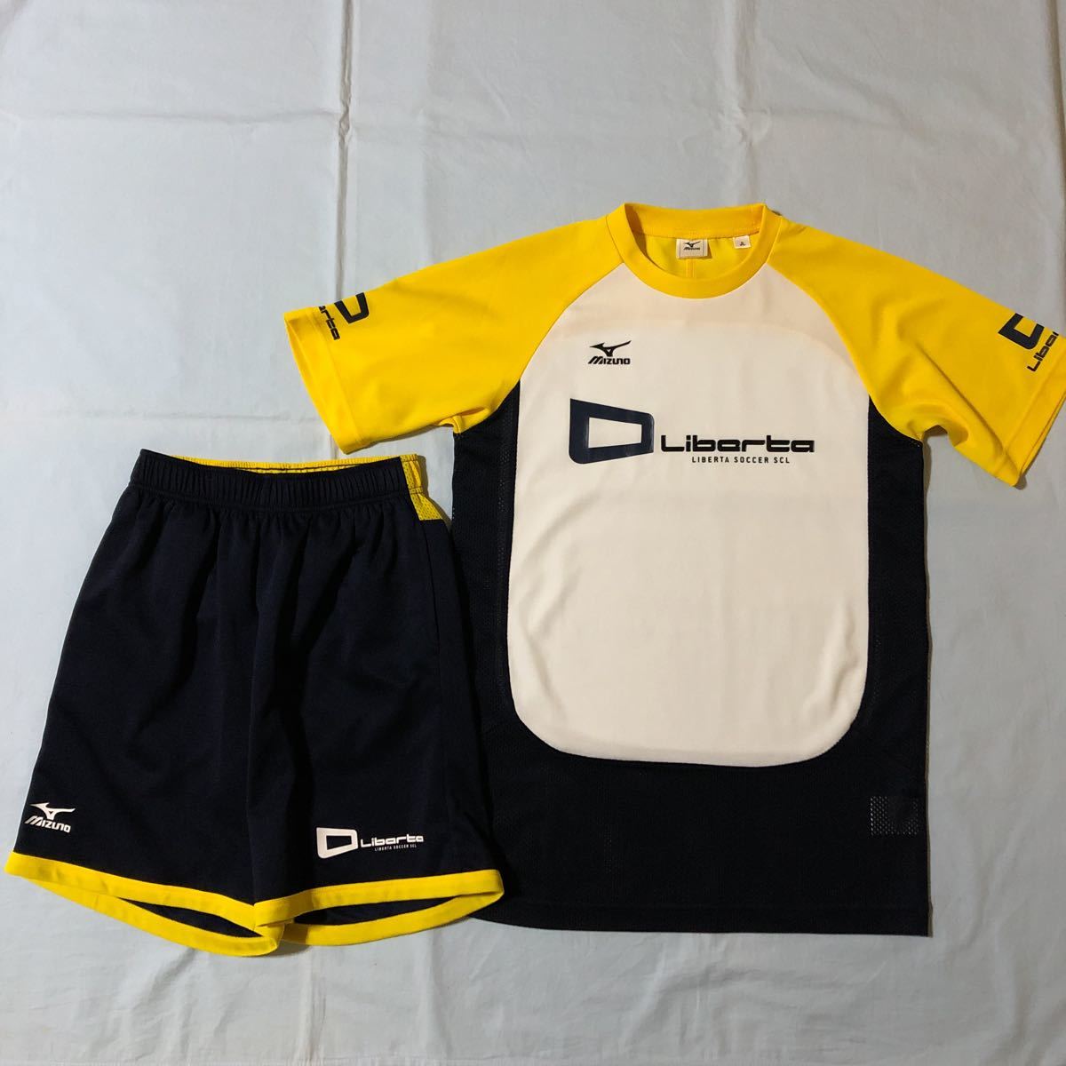 リベルタ ユニフォーム 上下セット 練習着 ミズノ ジュニア Jl 上下セット 売買されたオークション情報 Yahooの商品情報をアーカイブ公開 オークファン Aucfan Com