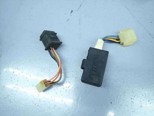 人気定番，SALE &beta;BZ05-5 ヤマハ RZ250 4L3 S55年式 検 RZ350 純正 実動 リレー その他 2点セット 動作正常 内1点取り付け割れ有り(ヤマハ用)｜売買されたオークション情報、yahooの商品情報をアーカイブ公開 - オ ヤマハ用