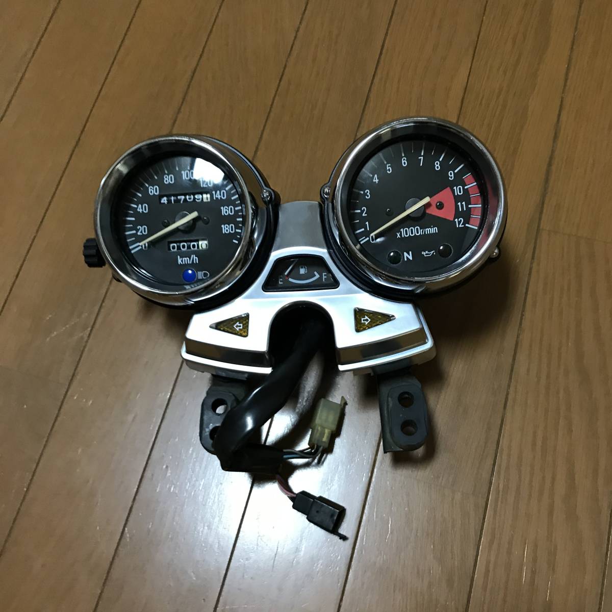 ゼファー1100 メーター部品取り ゼファー1100 メーター ゼファー1100 メーター部品取り 【公式通販】