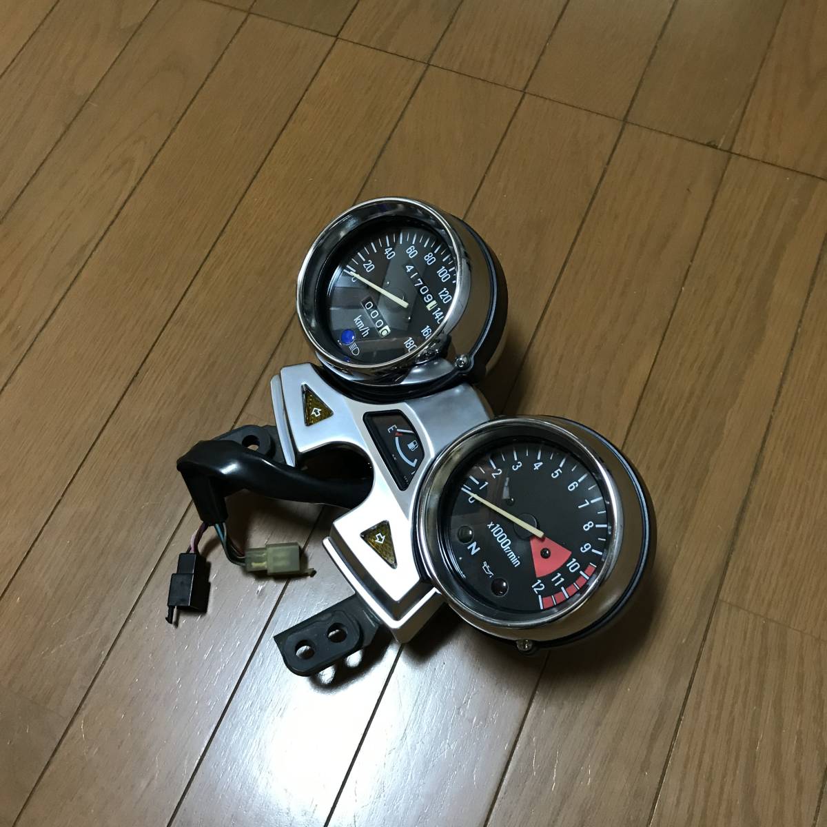 ゼファー1100 メーター ゼファー1100 メーター部品取り 【公式通販】