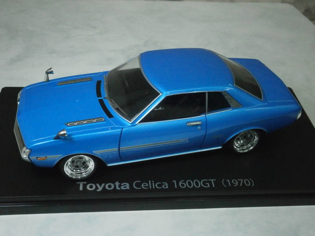 ルックスマート 1/43 アルファロメオ 1300 ジュリエッタ SS LOOKSMART