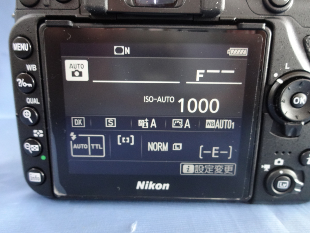 中古美品】デジタルカメラボディ デジカメボディ ニコン Nikon D7500 