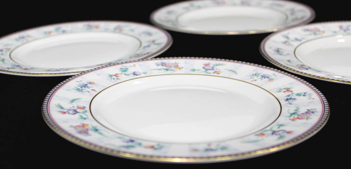 ☆Wedgwood(ウェッジウッド)☆SUNBURST プレート×4枚セット 18cm☆サン 