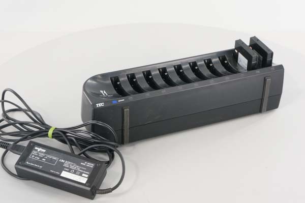 PG]USED TEC JDK-200-1-R HTL200用バッテリー用 充電器 AC Adapter