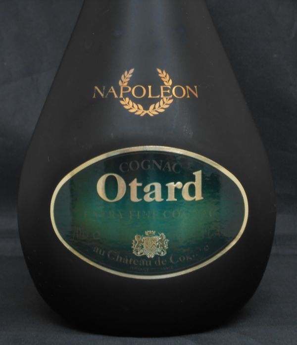 HOT，新作 Otard　オタール　NAPOLEON　ナポレオン　EXTRA FINE COGNAC　エクストラ ファイン　700ml　古酒　管理番号t820