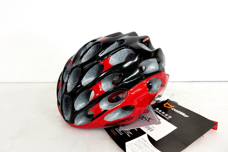 人気定番，SALE 保管品 catlike HELMET カットライクヘルメット MIXINO ミキシノ 自転車用ヘルメット ブラック&times;レッド Mサイズ 55-57cm JCF公認(Mサイズ)｜売買されたオークション情報、yahooの商品情報をアーカイ 大人用