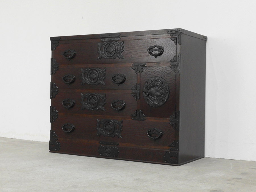 岩谷堂箪笥 和家具 桜木作 伝統工芸品 匠の技 桐 チェスト 漆