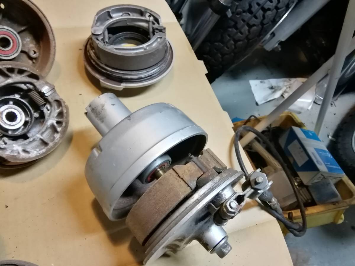 モンキー ホンダ純正 ☆ フロントハブ ブレーキパネル ホンダ Z50J