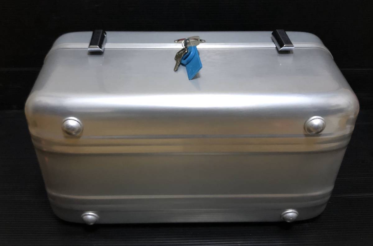 限定/未使用保管品】ZERO HALLIBURTON ゼロハリバートン コスメケース