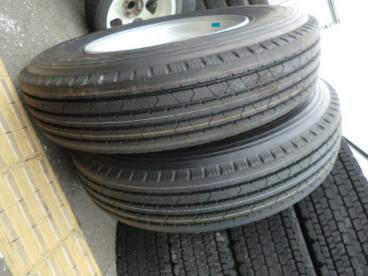  ほぼ 11Ｒ22.5 16ＰＲ 2本セット ブリヂストンタイヤ Ｒ278 新車外し(タイヤ)｜売買されたオークション情報、yahooの商品情報をアーカイブ公開 - オークファン タイヤ
