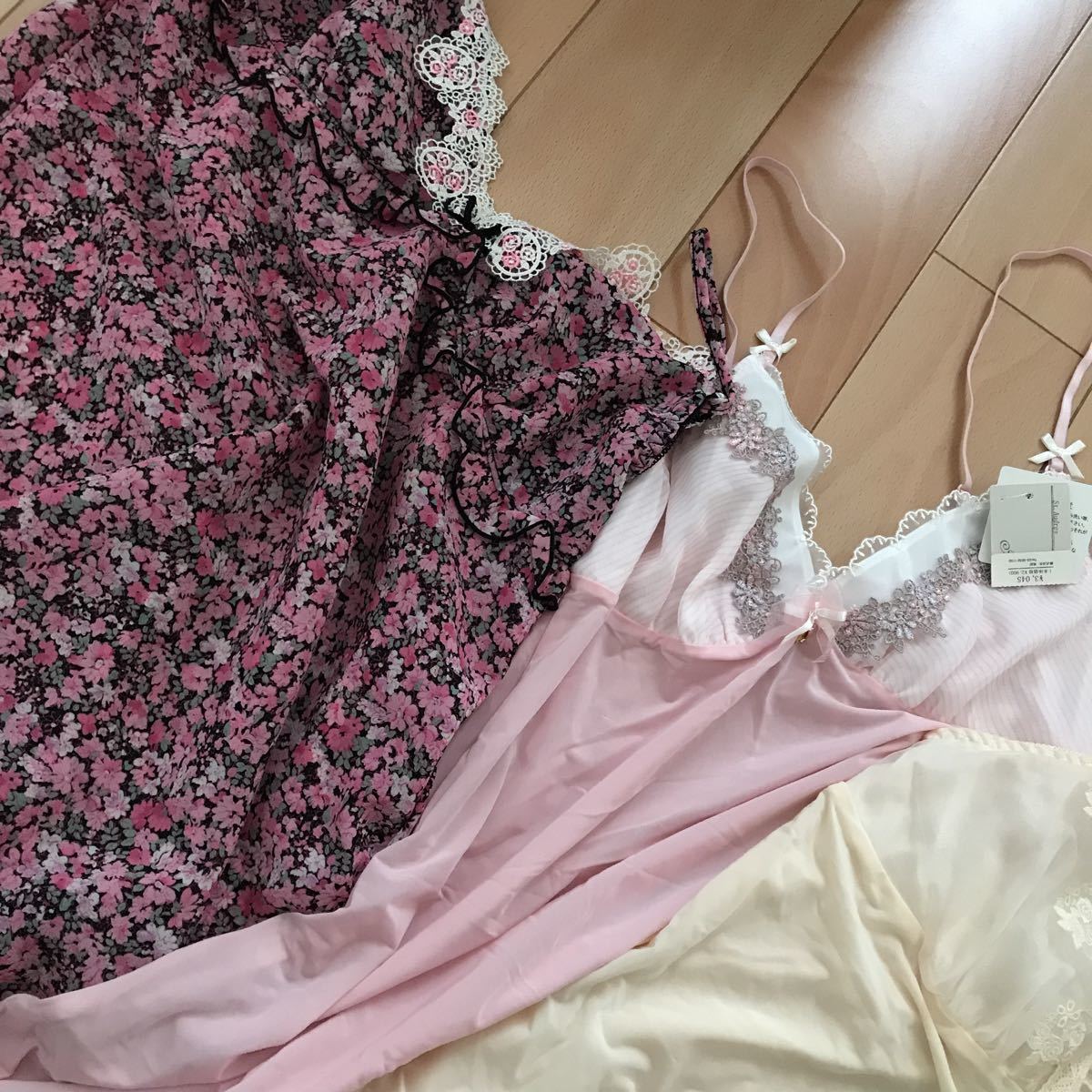 ディアラブ 下着 ランジェリー ツルツル スリップ ネグリジェ セクシー タンス整理品 キャミソール ベビードール Mサイズ 売買されたオークション情報 Yahooの商品情報をアーカイブ公開 オークファン Aucfan Com