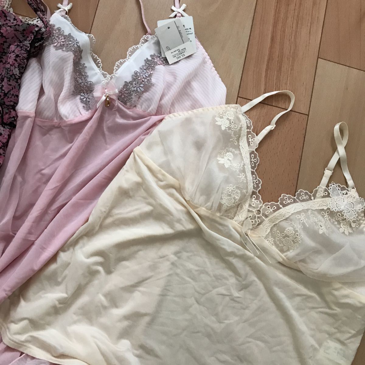 ディアラブ 下着 ランジェリー ツルツル スリップ ネグリジェ セクシー タンス整理品 キャミソール ベビードール Mサイズ 売買されたオークション情報 Yahooの商品情報をアーカイブ公開 オークファン Aucfan Com