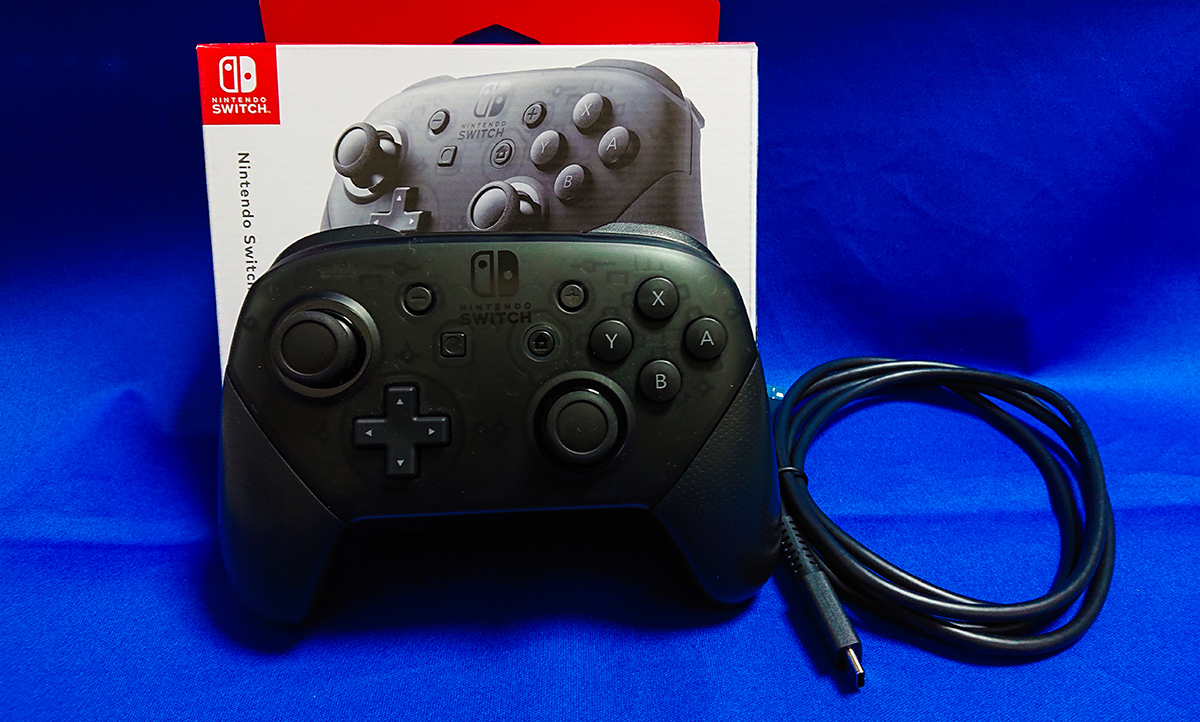 送料無料 プロコン付 Nintendo Switch 本体 + 純正プロコン 付属品完備