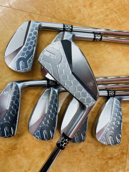  超 RODDIO マイスター CHIBA GRIND 7本セット ロッディオ限定アイアン マッスルバッグ(その他)｜売買されたオークション情報、yahooの商品情報をアーカイブ公開 - オークファン 男性右きき用