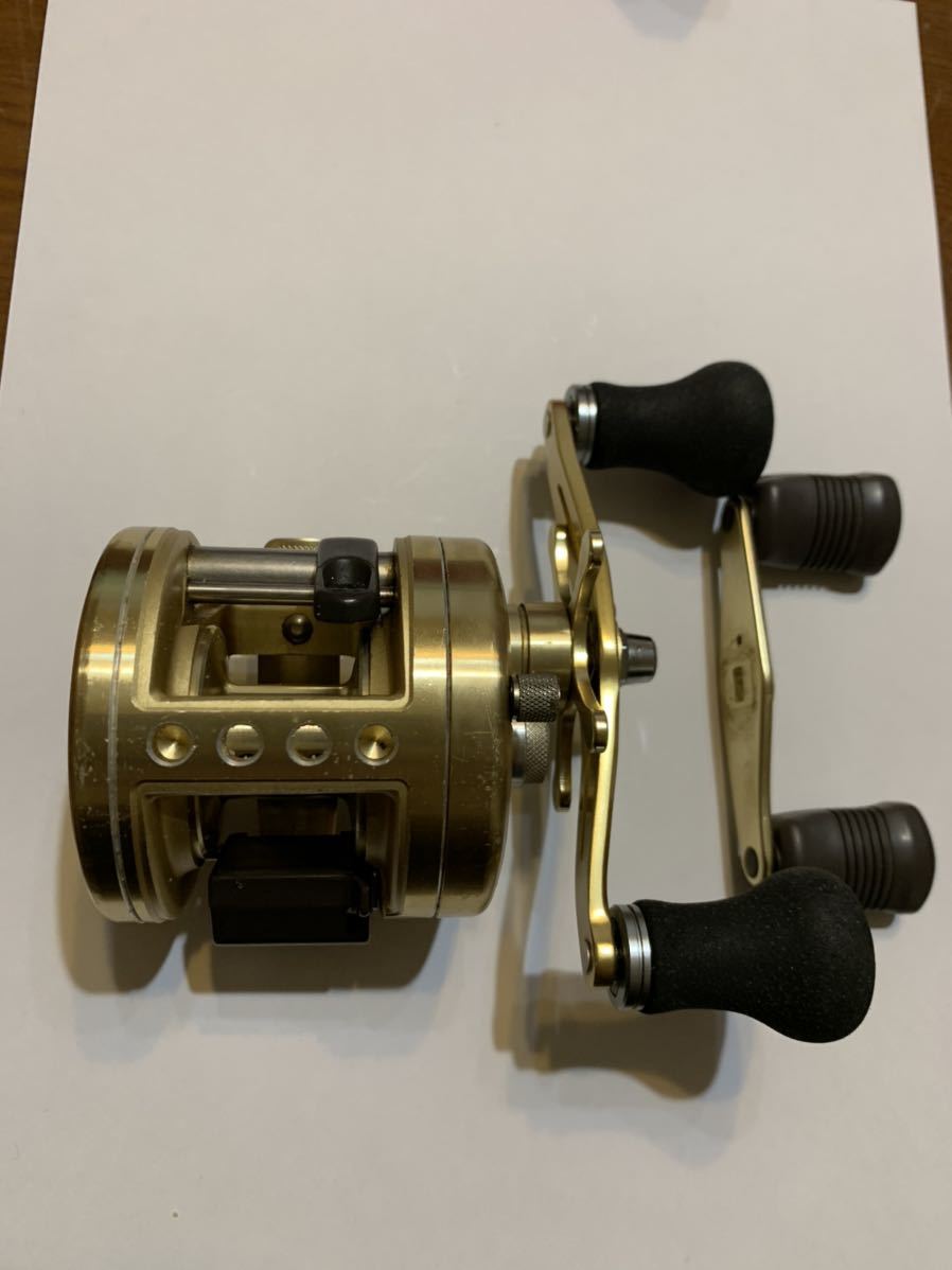 シマノ カルカッタ200XT シマノ 200XT SHIMANO スペアハンドル付