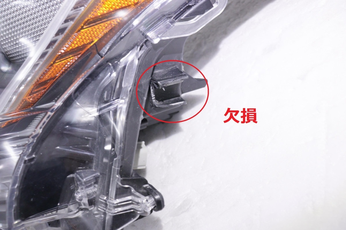 204-769-L☆LED ZVW50/ZVW51 プリウス☆左ヘッドライト 81185-47691