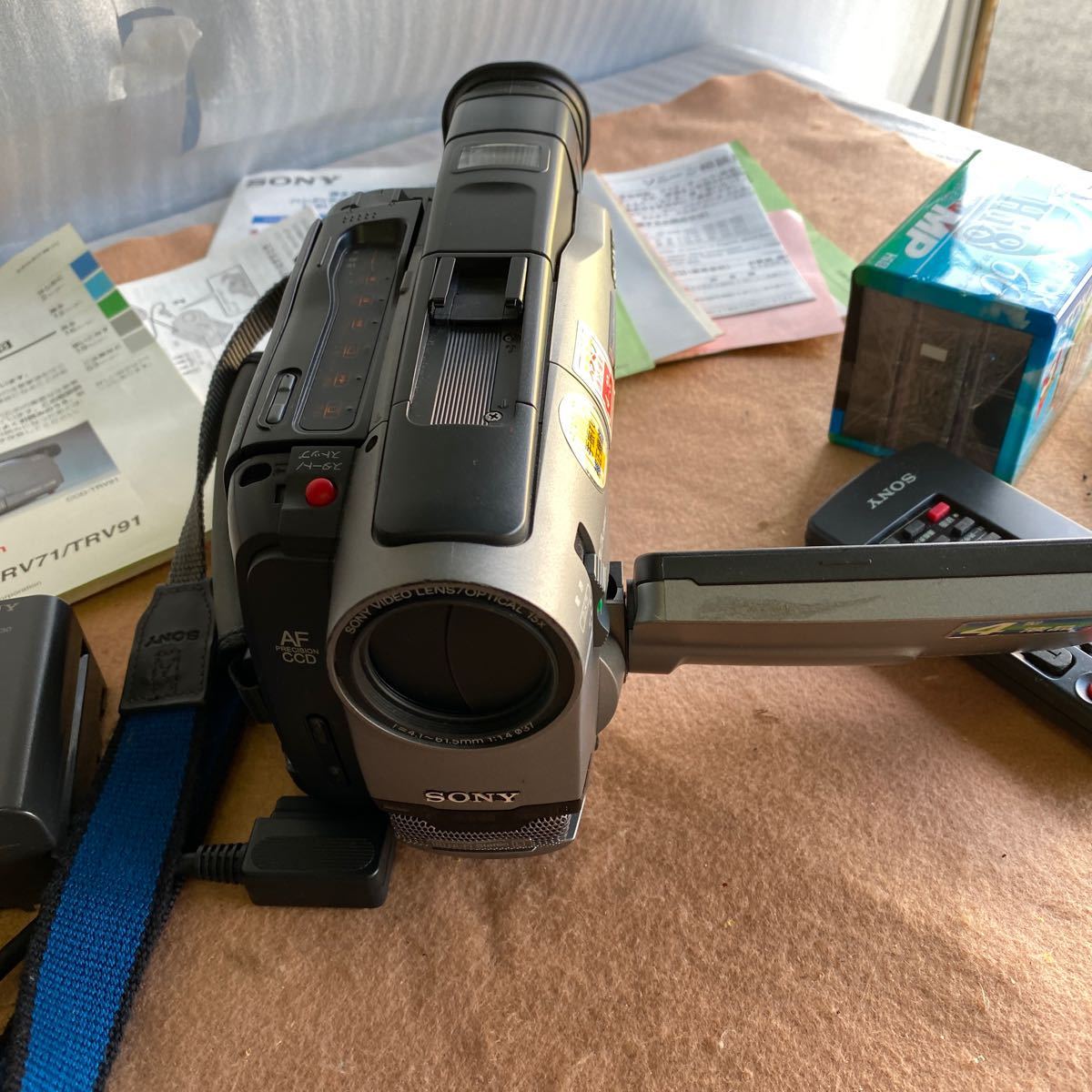 ソニーグループ SONY ビデオカメラ CCD-TRV91(H