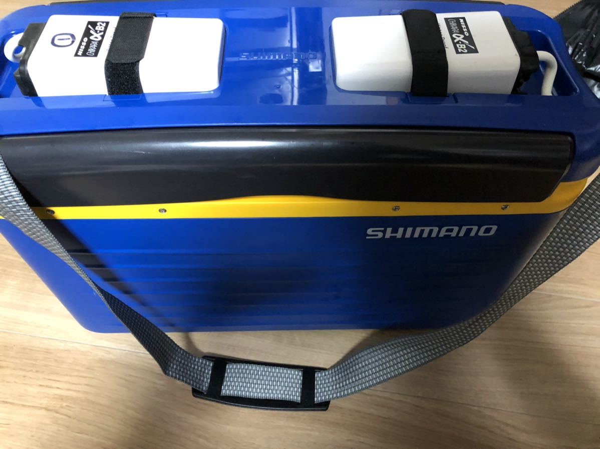 送料無料，安い シマノ オトリ缶 商品 ポンプ2個付き(オトリ缶)｜売買されたオークション情報、yahooの商品情報をアーカイブ公開 - オークファン オトリ缶