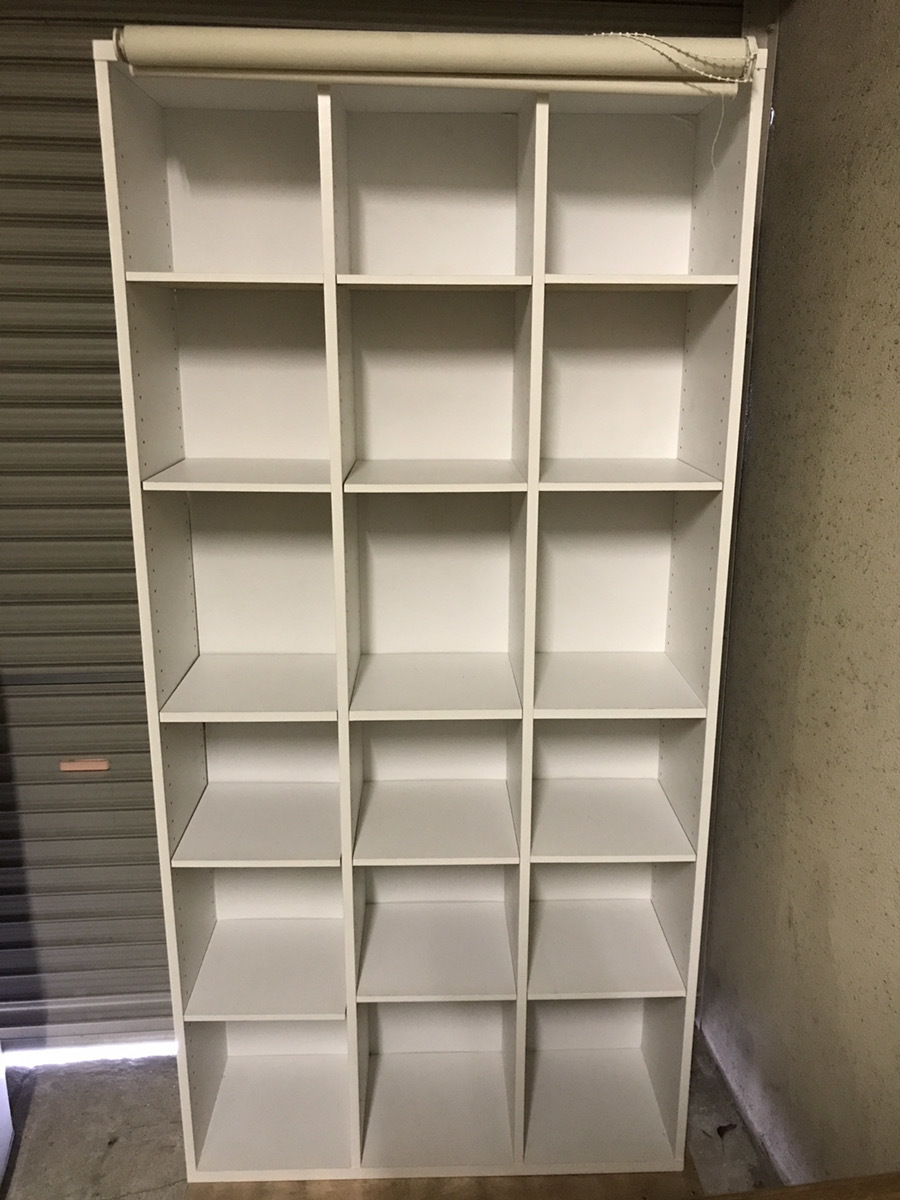 安い，大人気 木製 大型 本棚 収納棚 シェルフ 3列&times;6段 ブラインド付 ホワイト 幅88cm&times;奥行30cm&times;高さ180cm 直接引取 配達可(本棚)｜売買されたオークション情報、yahooの商品情報をアーカイブ公開 - 本棚