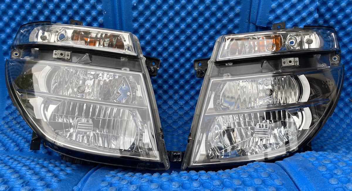 エルグランド E51 日産 ヘッドライト 左ヘッドライトHID 左右セット 