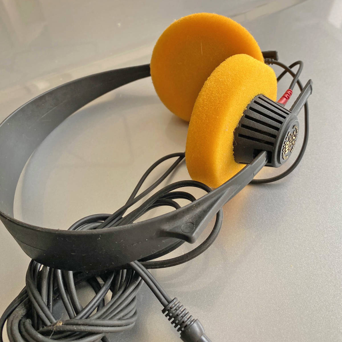 往年の名機 SENNHEISER（ゼンハイザー）HD414