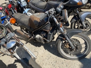 RZ250R 29L 部品取り車両5台 5台の中で必要のない車両は置いて行って