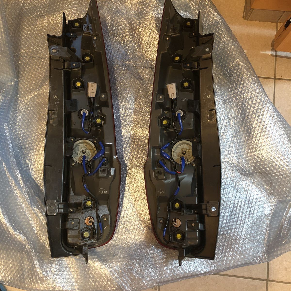 前期 LED 後期 ノア⁄エスクァイア 1型 80系 エスクァイア テール ZRR80 
