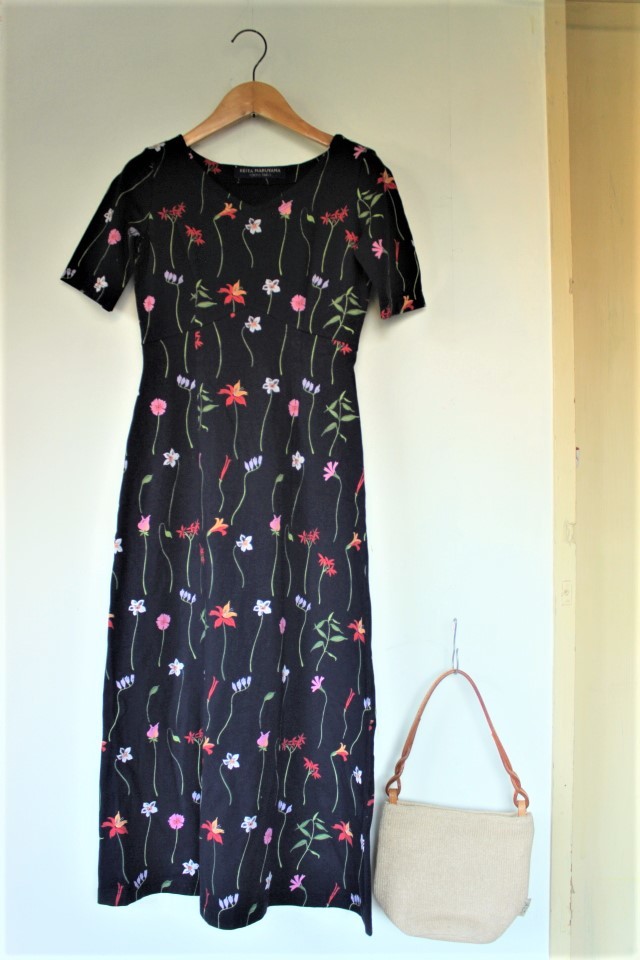 Keita Maruyama ケイタマルヤマ とっても素敵な花柄ワンピース サイズm ケイタマルヤマ 売買されたオークション情報 Yahooの商品情報をアーカイブ公開 オークファン Aucfan Com