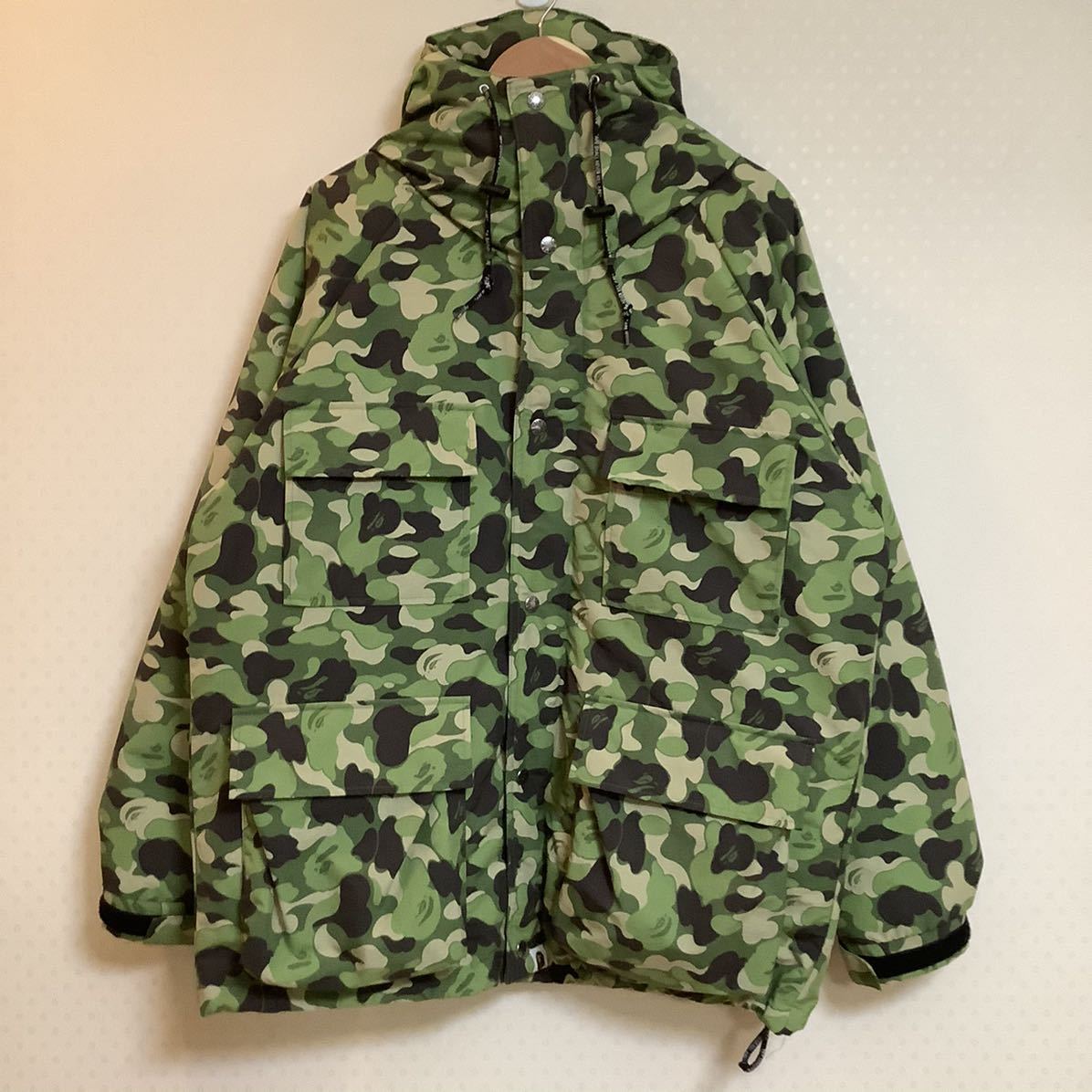 A BATHING APE アベイシングエイプ BAPE サル迷彩 ダウンジャケット