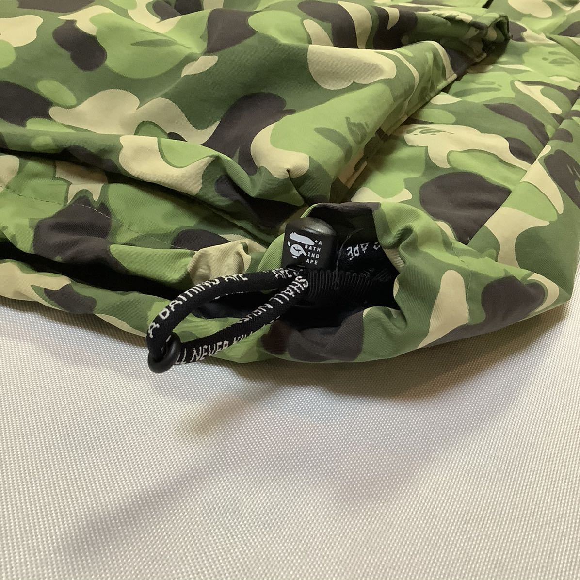 A BATHING APE アベイシングエイプ BAPE サル迷彩 ダウンジャケット