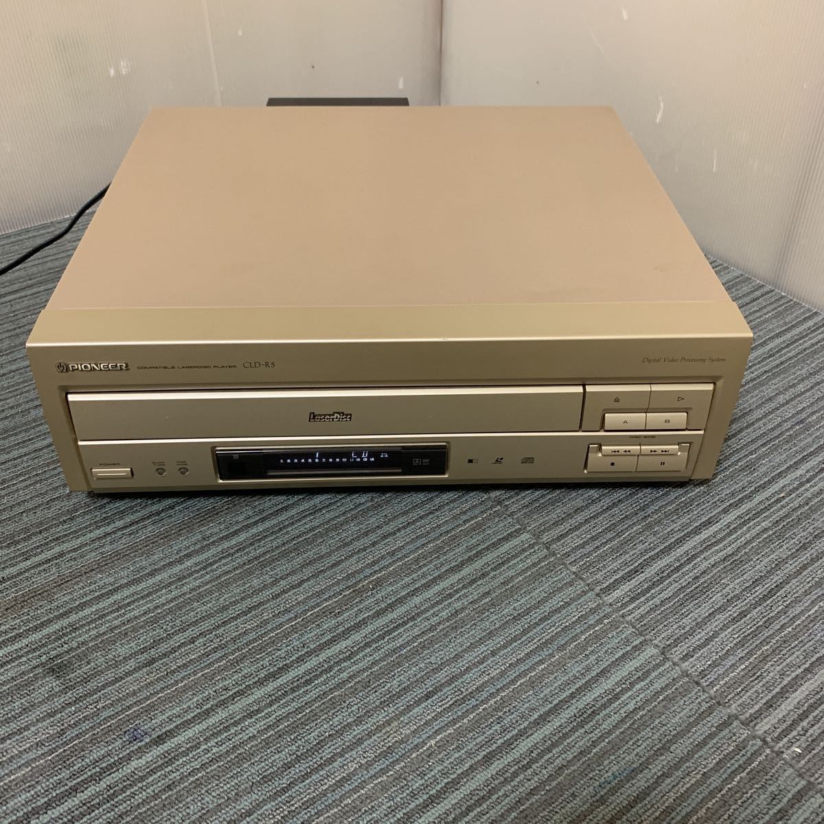 Pioneer CLD-R5 CD/LD Pioneer CLD-R5 レーザーディスクプレーヤー&amp