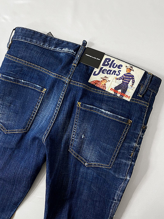 DSQUARED2 ディースクエアード Croped 味わい flare Jean 52