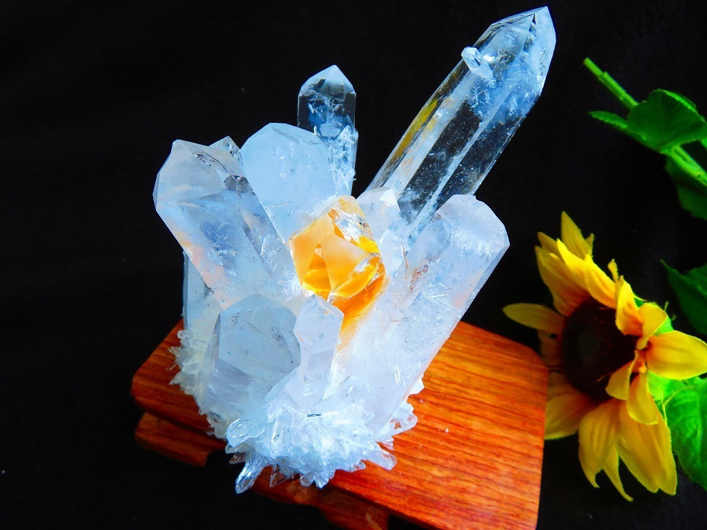 ☆入手困難☆新入荷☆天然水晶100A級高透明度☆クォーツ☆クラスター超