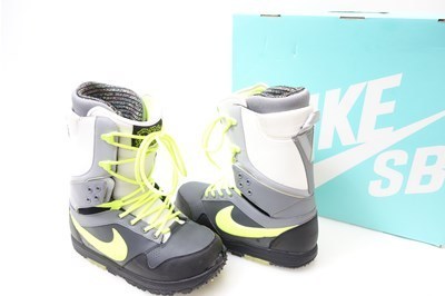 【最安値，お買い得】 訳あり 14/15 NIKE ZOOM DK 26.5cm スノーボードブーツ ダニーキャニス ナイキ ズーム ディーケイ(26.5cm)｜売買されたオークション情報、yahooの商品情報をアーカイブ公開 - オークファン ソフトブーツ