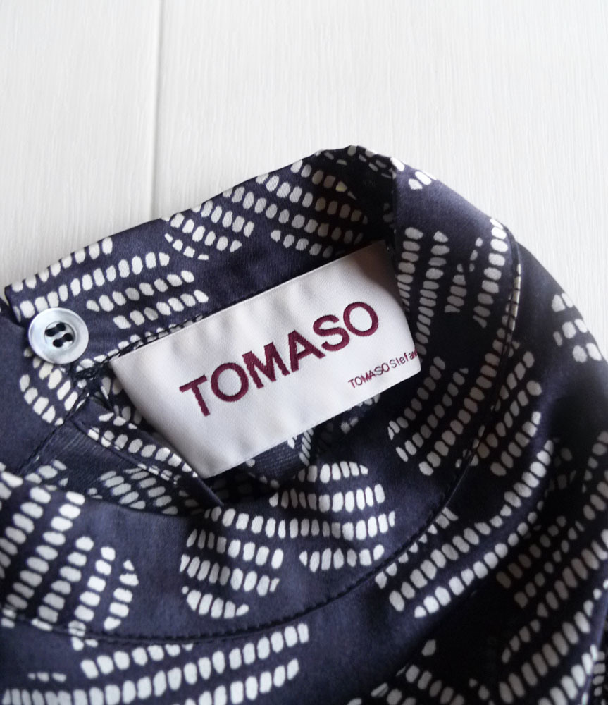 6万 イタリア製「Tomaso Stefanelli」シルク100%の上品な花柄 