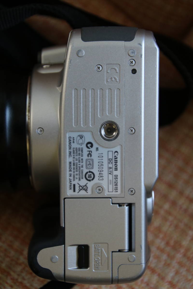 Canon EOS Kiss EF Camera 28-80mm Digital SLR with Standard X5 DSLR