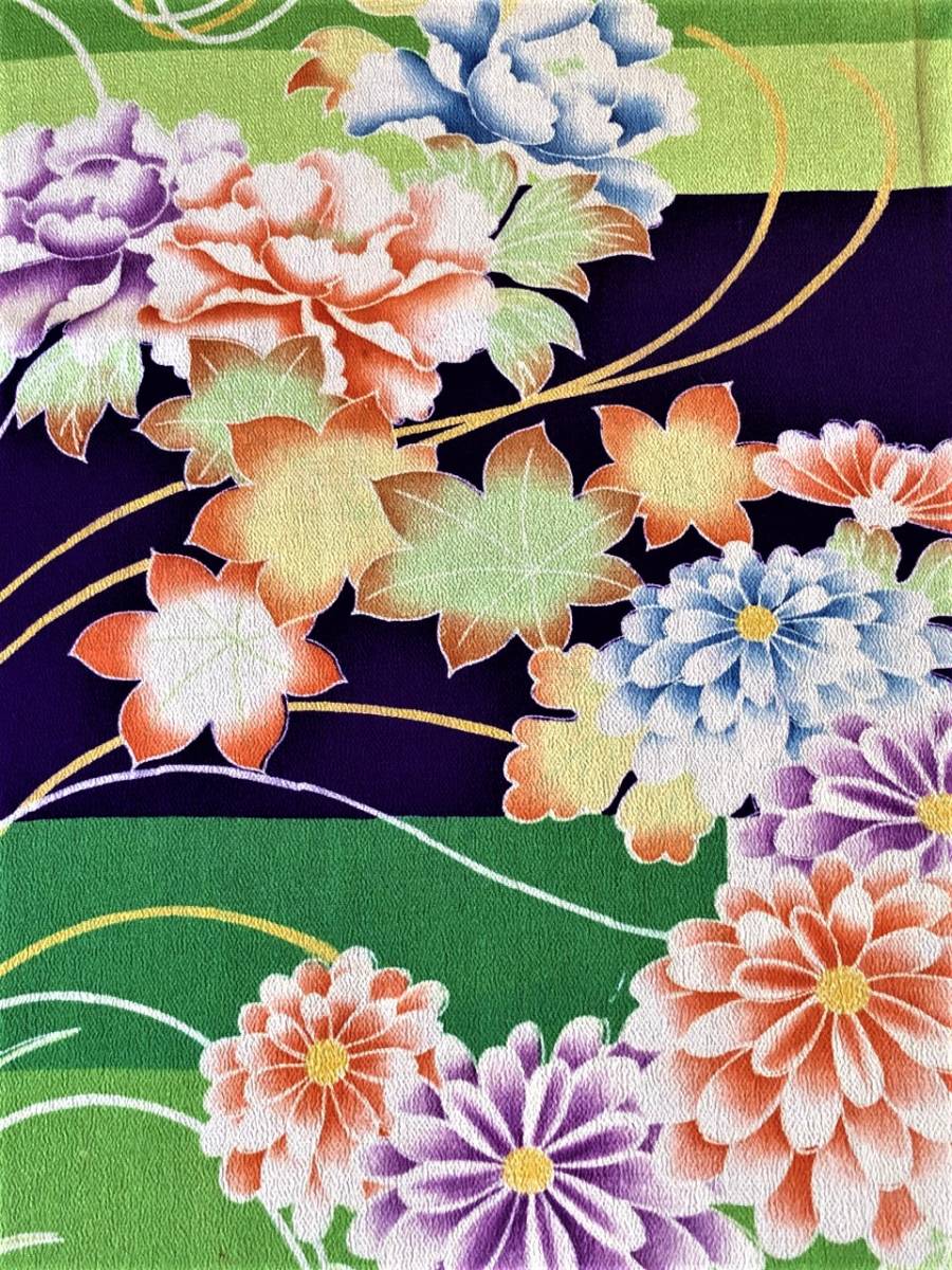 古布＊縮緬】＊正絹＊縮緬錦紗＊緑紫横段に花くす玉、牡丹、菊、楓模様