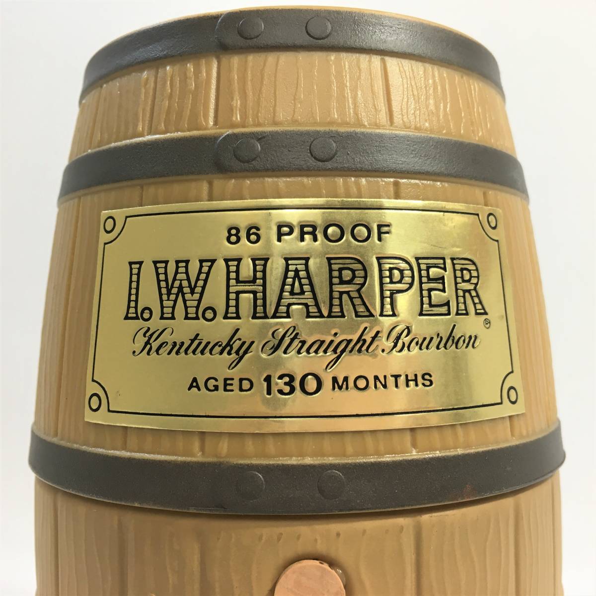 I.W. バーボンウイスキー 樽型ボトル 未開栓ハーパー HARPER 0 IW