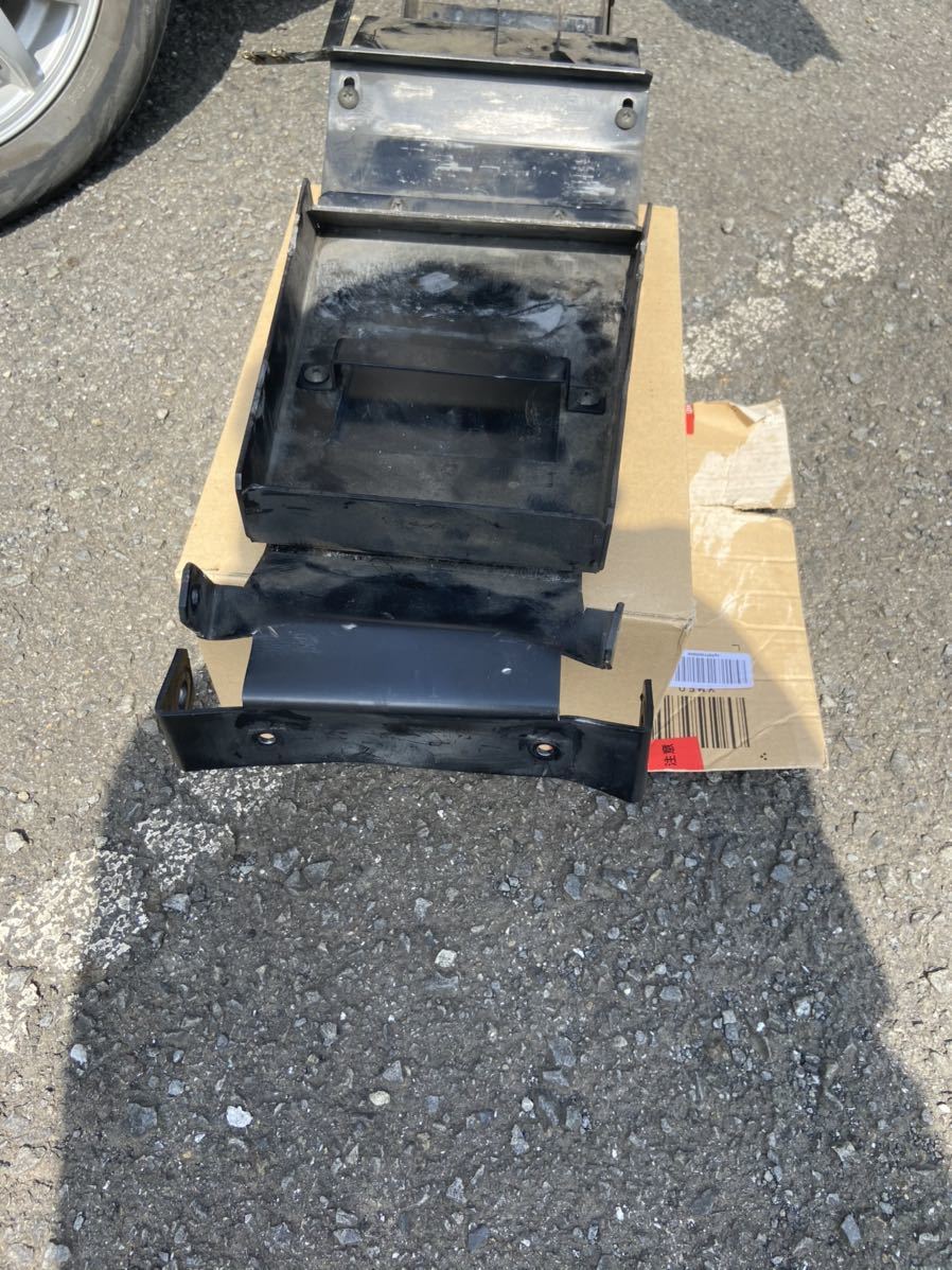 XJR1300 RP17J フェンダーレス　ベースに　金属製_1