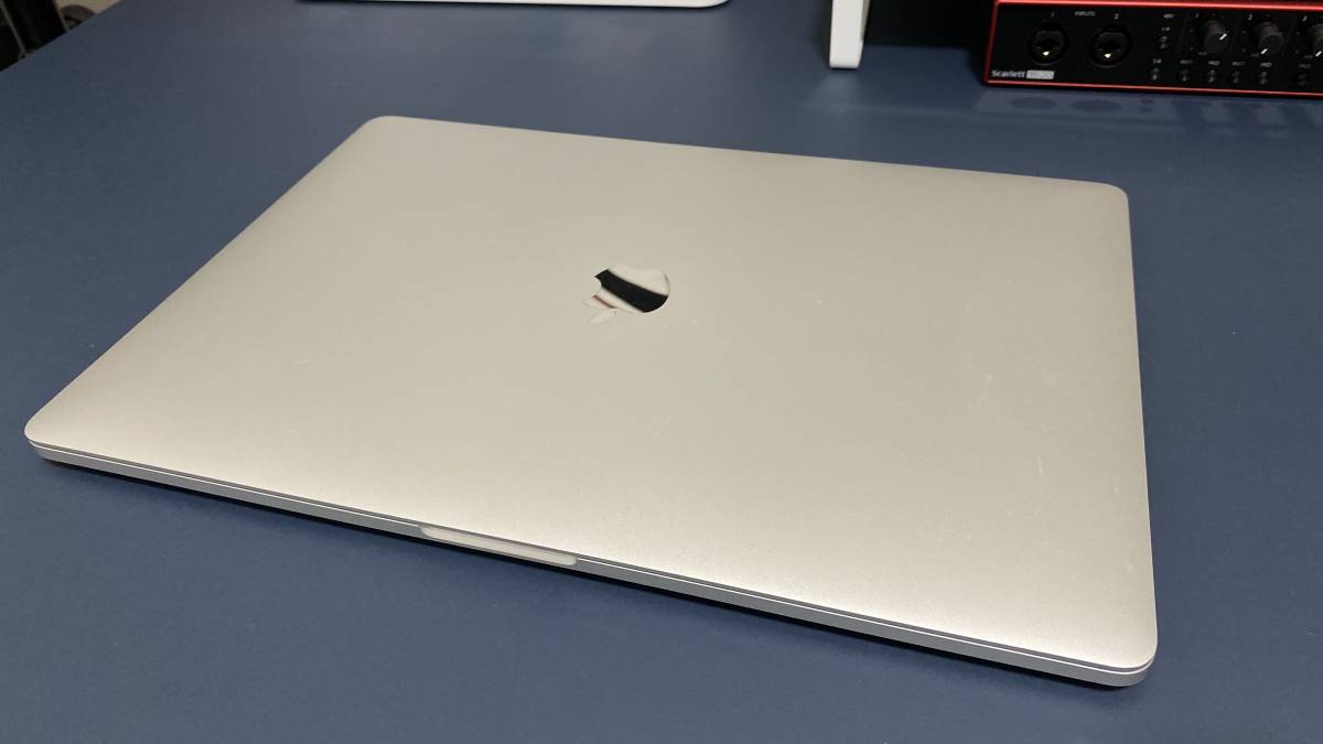 Apple MacBook Pro 2016 モデル シルバー Core i7 2.9GHz/15インチ