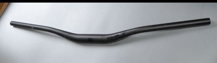 【人気セール，品質保証】 RaceFace Chester 35 ライズ35mm 幅780mm mtb dh トレイル クロスカントリー ピスト ロードバイク mash nnr ブルーラグ(ライザーバー)｜売買されたオークション情報、yahooの商品情報をアーカイブ公開 - オ ライザーバー