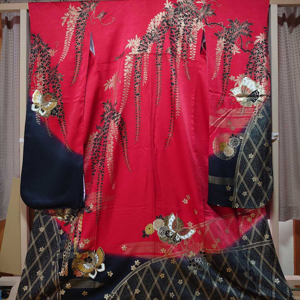 最高級古典柄振袖 滝泰⁄最高級金彩刺繍絞り友禅 赤⁄