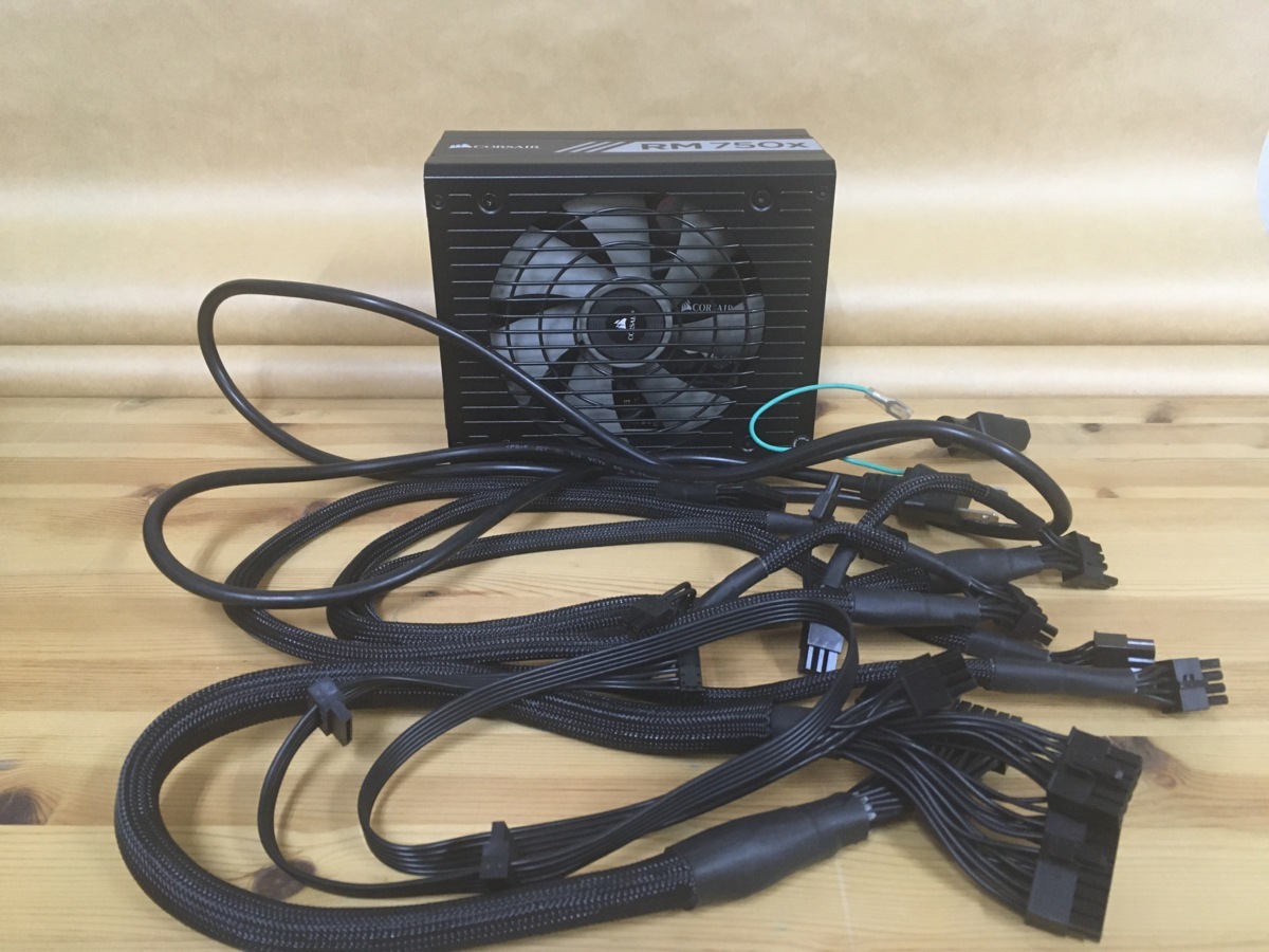 中古 可動品 CORSAIR RM750x 電源ユニット 本体 中古 CORSAIR RM750x PC 電源ユニット 長期保管品 RM750x Corsair 電源