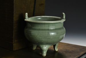 青磁 香炉のYahoo!オークション(旧ヤフオク!)の相場・価格を見る