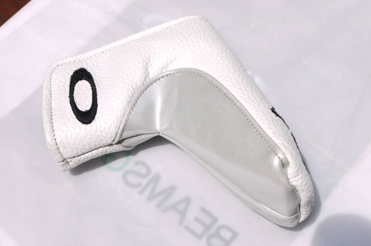 パターカバー スカル 美品 オークリー ピン型 - ホワイト 白 OAKLEY Oakley ピンタイプ 新品オークリー 黒 ヘッドカバーゴルフ レアモデル パターカバーの