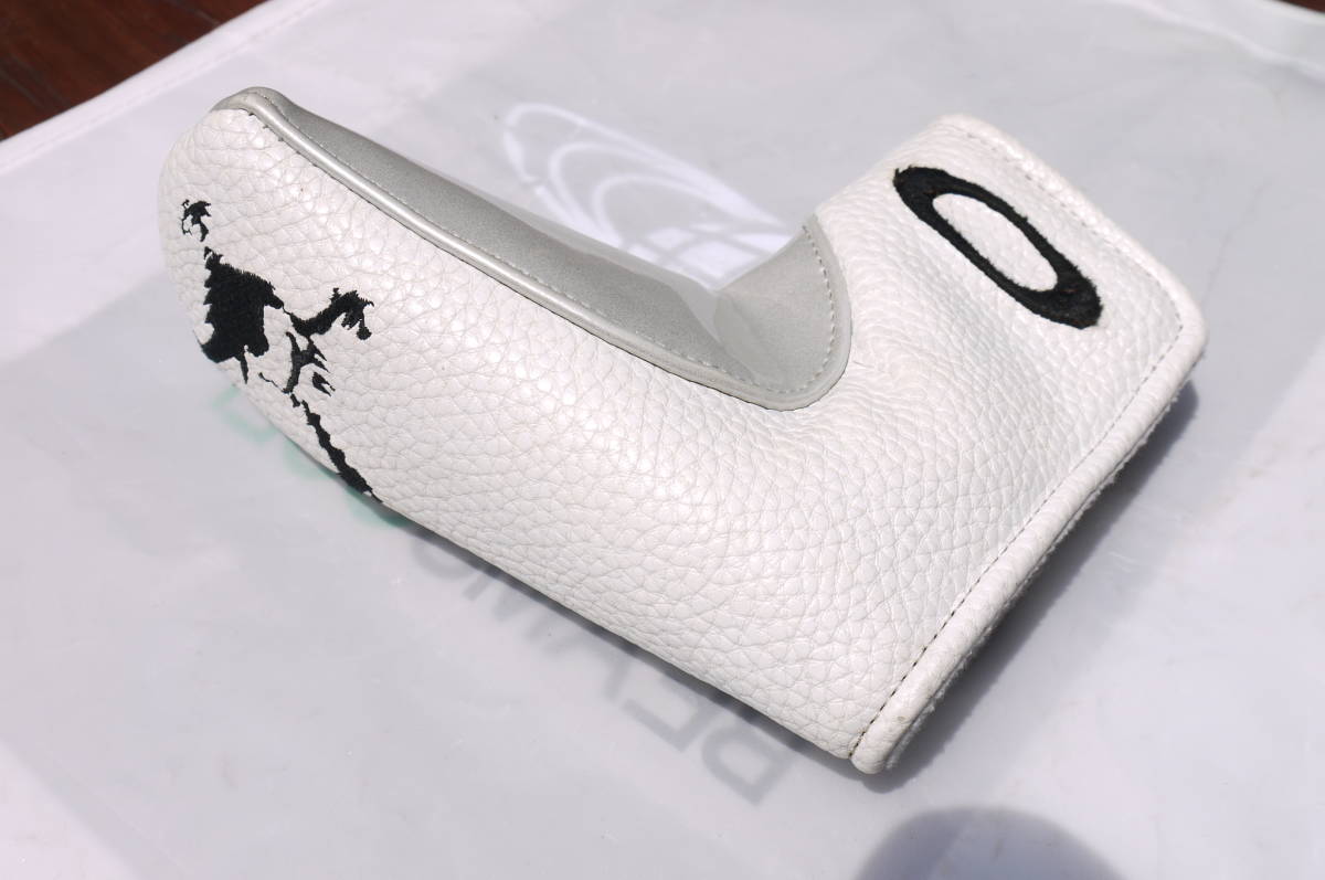 パターカバー スカル 美品 オークリー ピン型 - ホワイト 白 OAKLEY Oakley ピンタイプ 新品オークリー 黒 ヘッドカバーゴルフ レアモデル パターカバーの