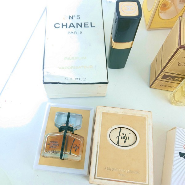 香水 まとめて 大量 GIVENCHY CHANEL ジバンシー シャネル ディオール フェラガモ Dior マークジェイコブス 沢0701-28