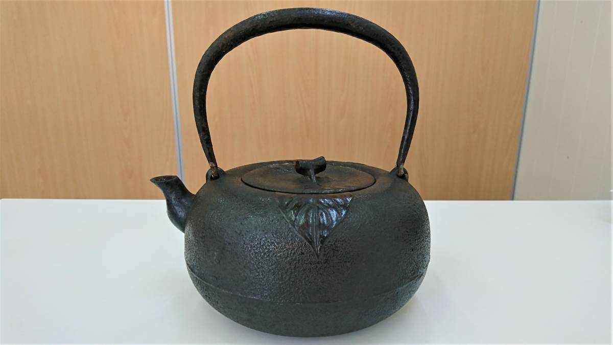 OIGEN＞南部鉄器 鉄瓶 東雲亀甲1.0L | 岩手県奥州市 | 三越伊勢丹 南部