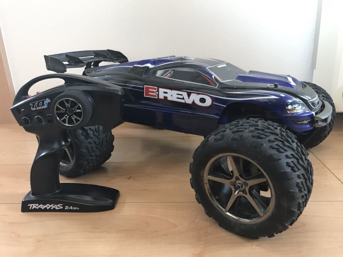 入手困難！】TRAXXAS トラクサス E-REVO 1/8 RTR ツインモーター