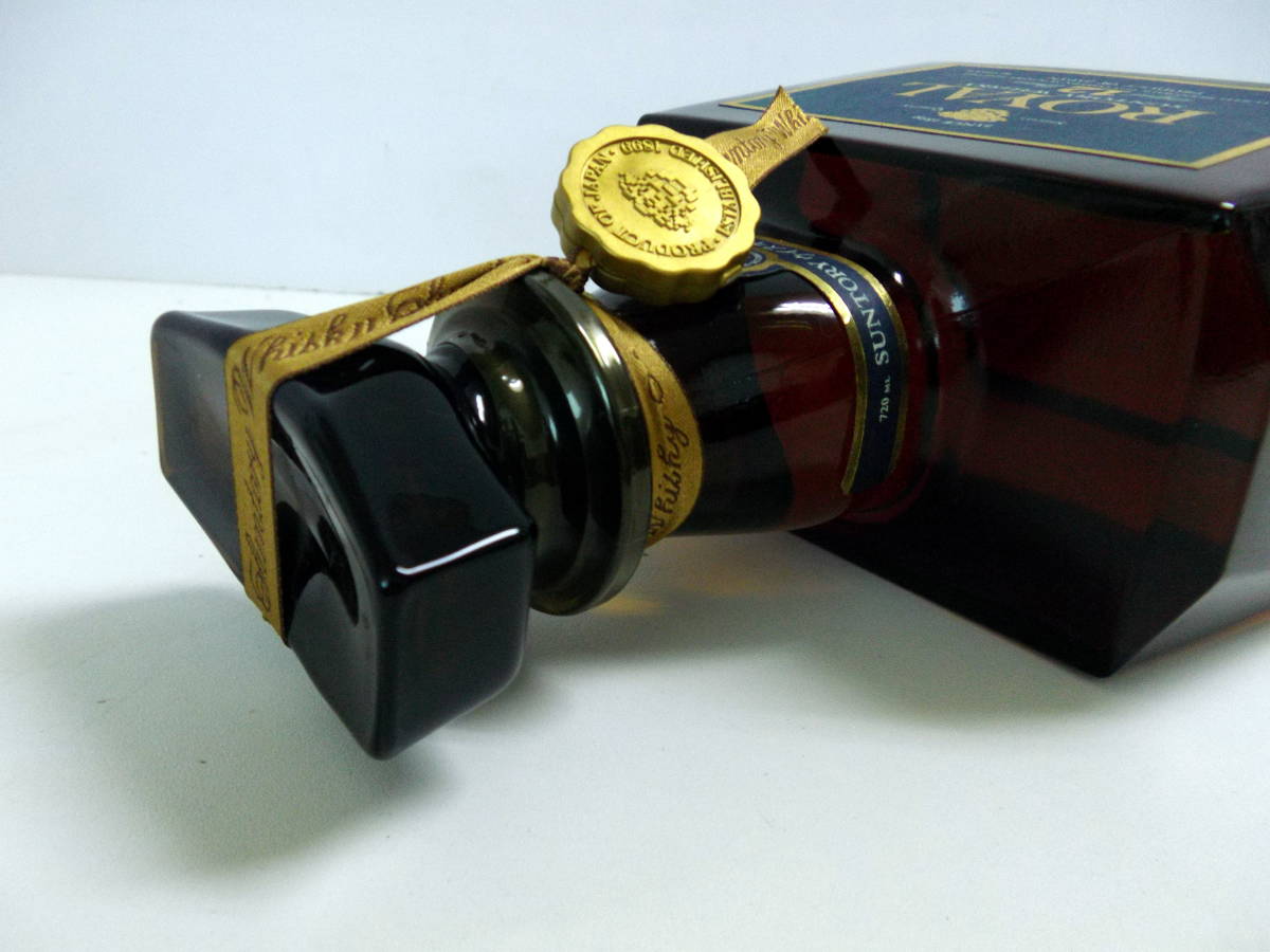 K926 ROYAL 12年　SUNTORY WHISKY サントリーウィスキー　720ml 43% ローヤル プレミアム12年　 未開封　古酒　 Whisky Suntory 0 Malt Single Hammer